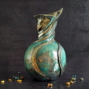 Raku ceramic seashell openwork teal vase with gold spiral rib, customizable color, elegant centerpiece ornamental vase coastal design