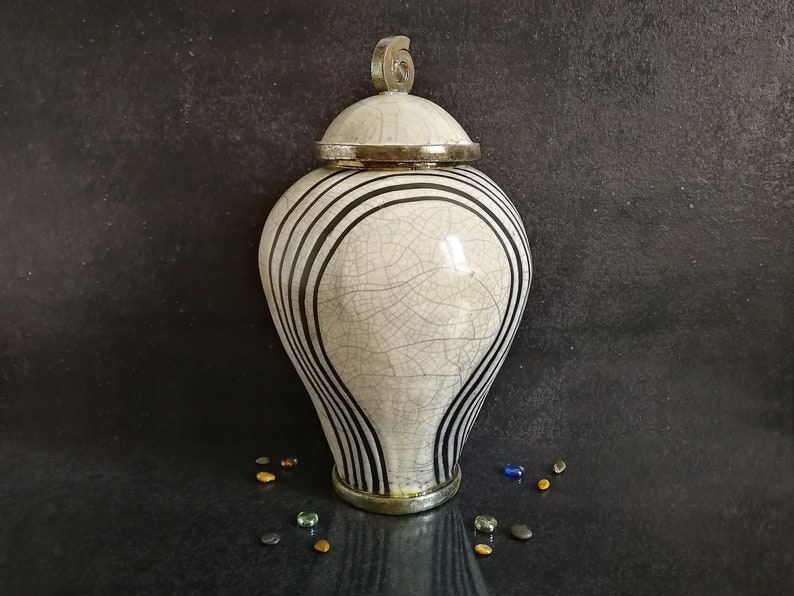 Raku pottery white urn for human or pet ashes, minimal and elegant design inspired by oriental shape, various colors and size available image 2