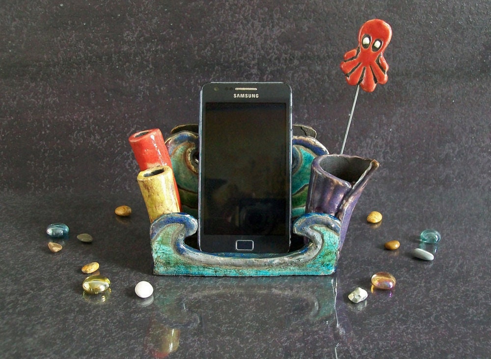 port de téléphone mobile en céramique raku avec l'organisateur bureau, port smartphone le porteur brosse, support d'iphone carte, idée cadeau