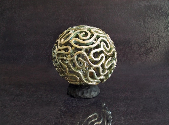 Luce Labirinto Organico – Lampada Scultorea in Ceramica Raku ispirata al Corallo Cervello – Misure & Colori Personalizzabili