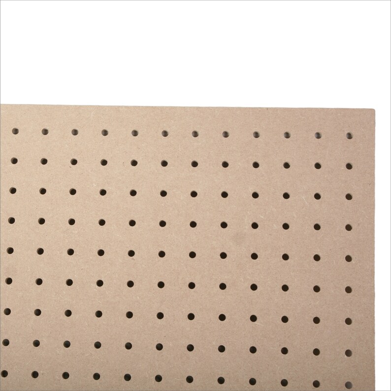 6mm Pegboard 600x300mm 6mm hole with 25mm centres SKU:910 Bild 1