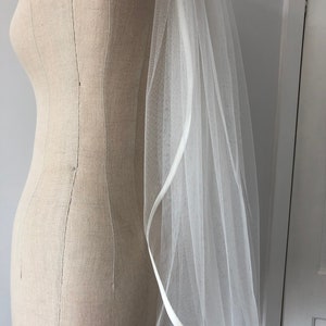 Satin binding edge on soft tulle bridal veil finger tip length wedding accessory image 4