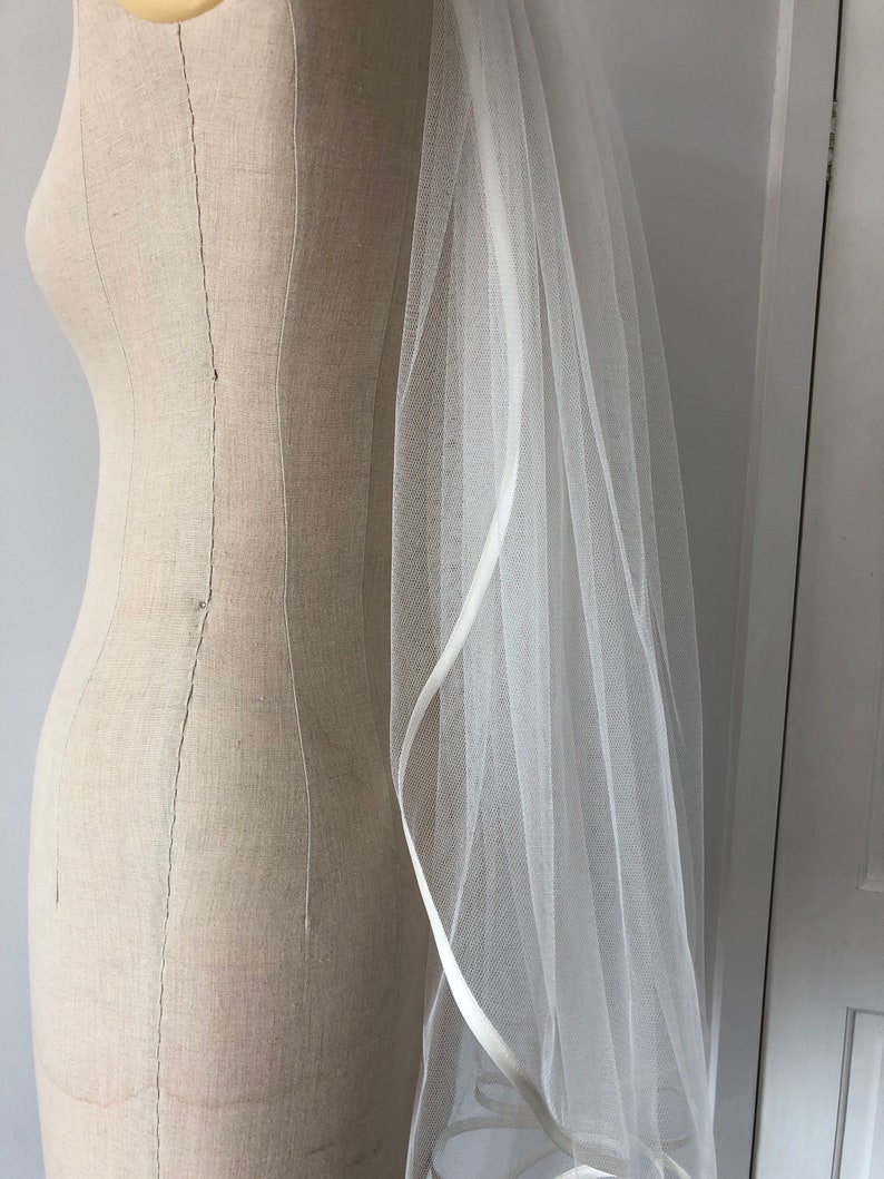 Satin binding edge on soft tulle bridal veil finger tip length wedding accessory image 4