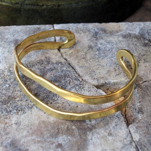 Hammered Raw Brass Cuff Bracelet, Geometric Gold Statement Bracelet, Modern Simple Bracelet, Handmade Artisan Bracelet, Jewelry Gift for Her