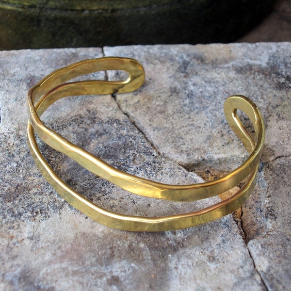 Hammered Raw Brass Cuff Bracelet, Geometric Gold Cuff, Gold and Silver Statement Bracelet, Modern Simple Bracelet, Handmade Artisan Bracelet