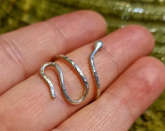 Dainty Thin Sterling Silver Snake Ring, Adjustable Serpent Ring, Handmade Ring, Hammered Silver Ring, Simple Everyday Ring