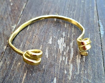 Hammered Brass Cuff Bracelet, Brass Stacking Bracelet, Adjustable Bangle, Gold Boho Bracelet, Gypsy Bracelet, Handmade Gift for Girlfriend