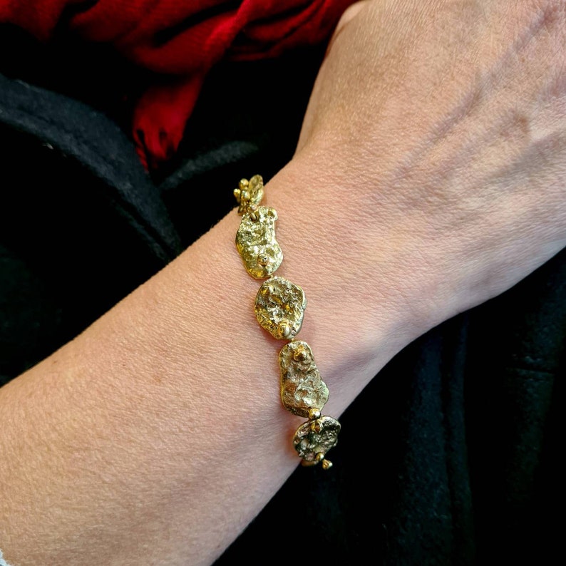 Handmade Gold Disc Chain Bracelet, Antique Brass Brutalist Bracelet, Unique Bracelet for Women, Ancient Coin Bracelet, Gift for Her, Wife image 6