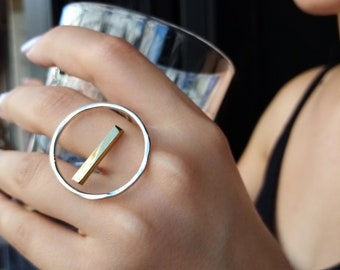 Open Circle Silver Ring with a Gold Bar, Minimalist Silver Ring, Geometric Ring, Big Round Ring, Dainty Everyday Ring, Unique Gift for Her