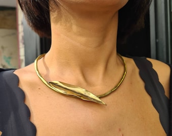 Handmade Brass Choker Necklace with an Olive Leaf, Gold Collar Necklace, Boho Bridal Jewelry, Goddess Necklace, Her Valentine's Day Gift