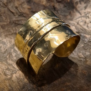 Gold Wide Cuff Bracelet, Raw Brass Nordic Cuff for Women and Men, Gold Viking Bracelet, Brutalist Foldformed Statement Bracelet, Unique Gift