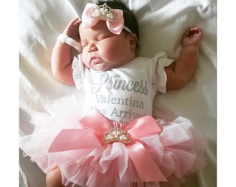 Baby Girl Coming Home Outfit/ Newborn Girl Coming Home outfit / Personalized coming home outfit / The princess has arrived