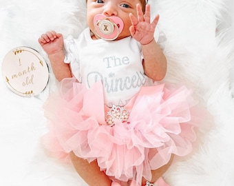 Baby Girl Clothes, Baby Girl Coming Home Outfit, Newborn Girl Photo Outfit, Personalized Baby Girl Bloomer Set