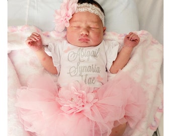 Baby Girl Coming Home Outfit , Personalized Gift Baby Girl , Newborn Girl outfit , Baby shower gift