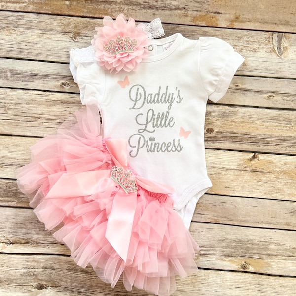 Daddys Little Princess / Fathers Day outfit Baby Girl / Daddys first fathes day / Father’s Day gift