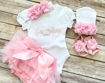 Baby Girl Coming Home Outfit/ Newborn Girl Coming Home outfit / Personalized coming home outfit / The princess has arrived