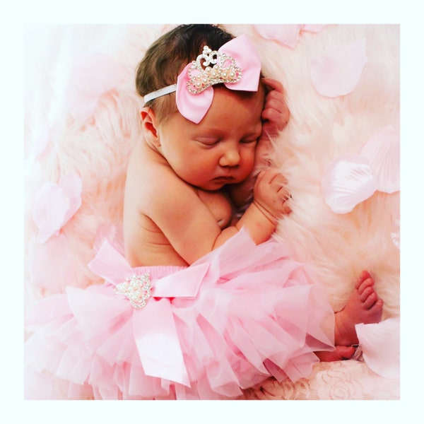 Baby Girl Tutu and Headband set , Newborn Photo Prop, Baby Shower Gift , Diaper cover , Baby Girl Tutu Bloomet
