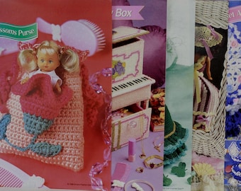Vintage Annie's Fashion Doll Crochet Club - Purse, Trinket, Accessory, and Jewelry Boxes Set of 5 Patterns Pre-Owned (FREE SHIPPING)