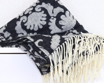 Vintage Fabric Shawl from Amsterdam Extremely Soft Pre-Owned (FREE SHIPPING)