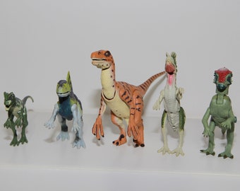 Vintage Jurassic Park Dinosaurs Pre-Owned (FREE SHIPPING)