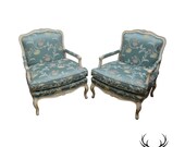 French Louis XV Style Pair of White Painted Fauteuils Lounge Chairs