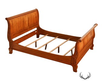 Ethan Allen 'Legacy' French Country Style Queen Sleigh Bedframe