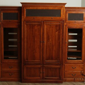 Ethan Allen Country Crossing Large Entertainment Wall Unit image 3
