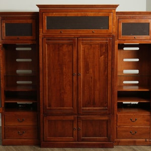Ethan Allen Country Crossing Large Entertainment Wall Unit image 5