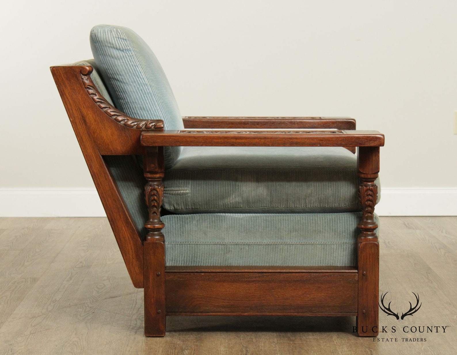 Jamestown Lounge Feudal Oak Vintage Carved Lounge Chair Etsy
