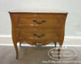 French Louis XV-style 2-Drawer Commode/Accent Chest