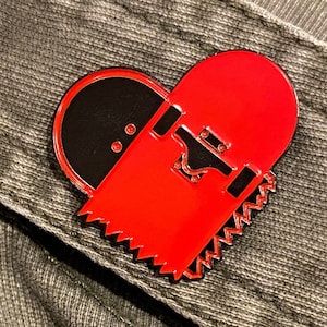 Broken Skateboard Heart Enamel PinBrooch for Jacket Tote Hand Bag