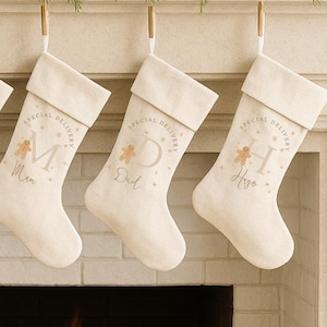 Calza e sacco con iniziali personalizzate, calze di Natale personalizzate, sacchetti regalo di Natale, primo regalo di Natale, regali personalizzati per le feste in famiglia