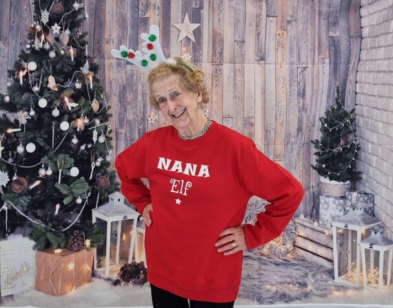 Funny Christmas Gifts Ideas for Grandma Who Needs Santa When You Have Got  Nana Christmas Xmas - Sweet Family Gift