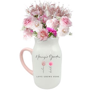 Personalised Vase, Mothers Day Gift, Gift For Mum, Gift For Grandma, Gift For Her, Ceramic Vase, Nanny Gift,Birth Flower, Personalised Gifts