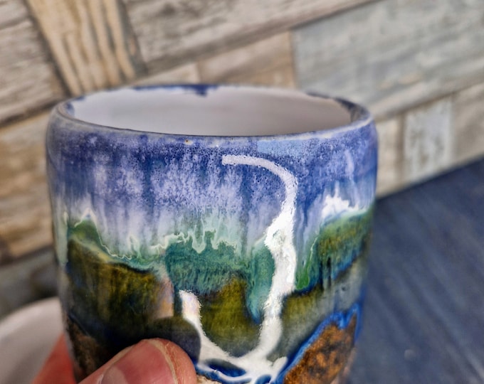 Small landscape pot