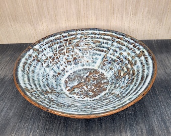 Medium crackled fruit bowl.