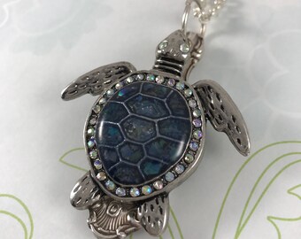Spoon jewelry turtle necklace Silverware jewelry Turtle necklace Gift for her Gift under 50 Green gift jewelry Gift for friend Graduation
