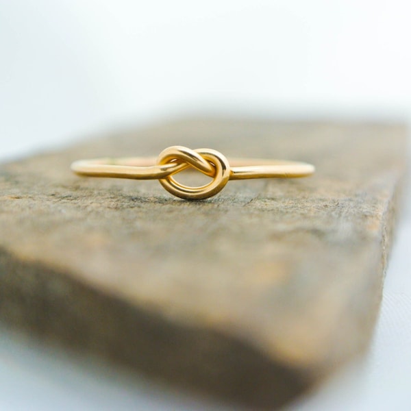 Gold Love Knot Ring 14K Gold Filled Friendship Ring Dainty Tie the Knot Lovers Knot Ring Best Friends Bridesmaid Proposal Best Friends Ring