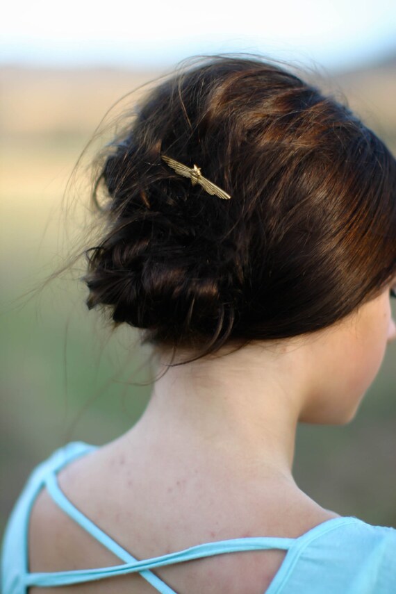 Gold Bee Bobby Pins Flying Bee Hair Pins Gift For Bee Keeper Etsy