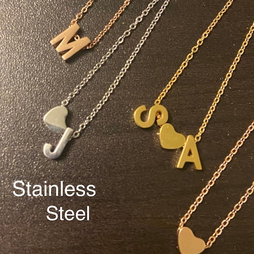 Petit collier initial, collier coeur, cadeau lettre, bijoux minimalistes, cadeau d'anniversaire, cadeau de graduation, couples, cadeau de demoiselle d'honneur, vendeur USA