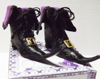 Dollhouse Miniature Black Leather Witch Boots Handcrafted by Dolls Cobbler Dollhouse Miniature Black Leather Witch Boots Handcrafted by Dolls Cobbler