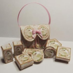 1/12th Dolls House Bridal Toiletry Bag & Toiletries Kit for the miniature bride or bridal scene