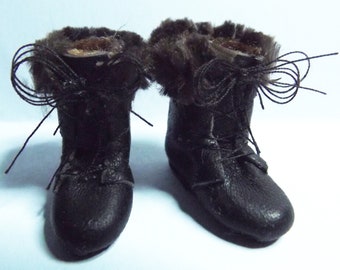 Mens Santa Leather Boots 1/12th Scale Dolls House Miniature