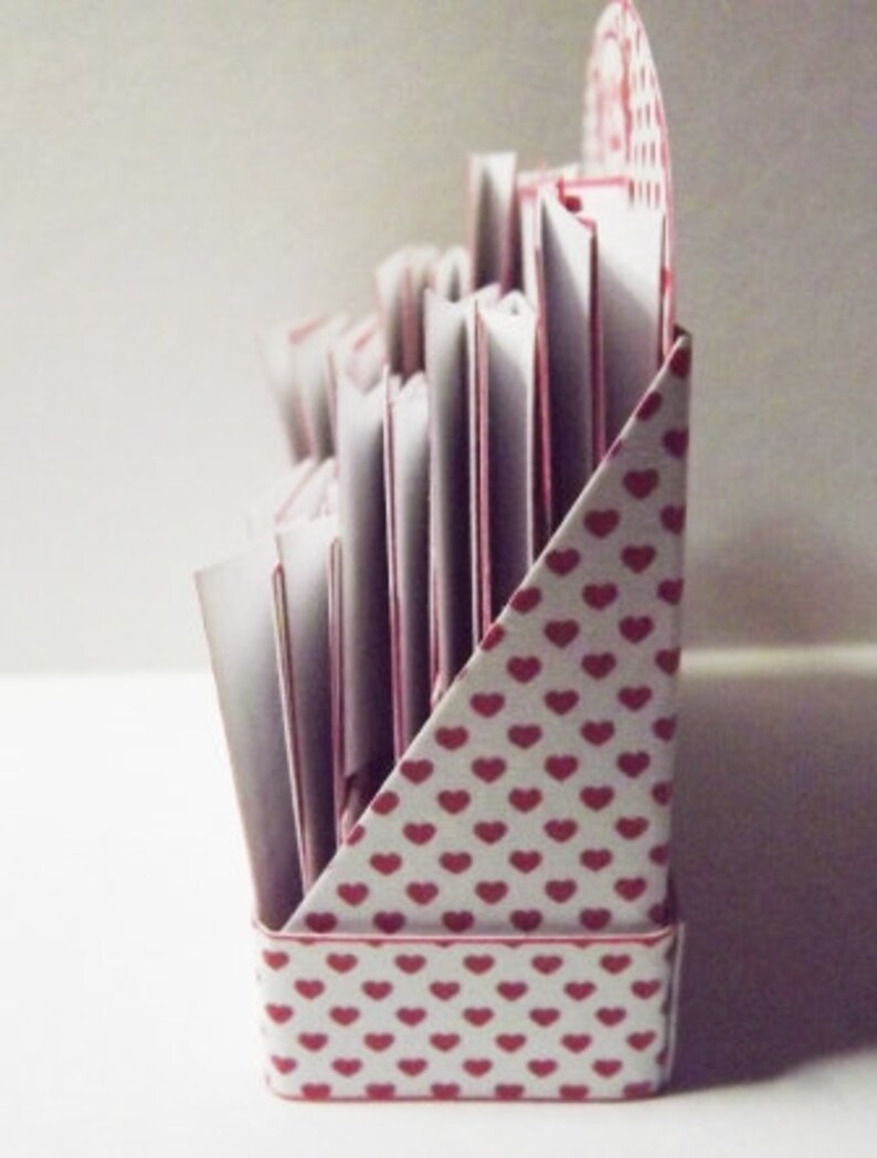Dolls house miniature Greeting Card shop display stand & cards kit image 4