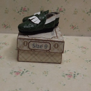 1/12th Scale Miniature Mens Green Leather Golf Shoes.