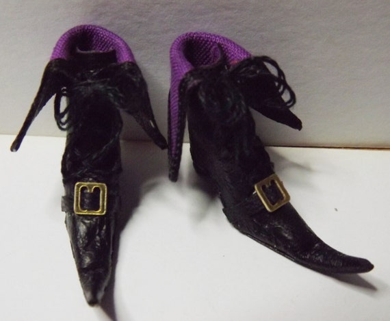 Dollhouse Miniature Black Leather Witch Boots Handcrafted by Dolls Cobbler Dollhouse Miniature Black Leather Witch Boots Handcrafted by Dolls Cobbler