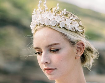 PHOEBE bridal crown. Bridal headpiece. Floral crown. Blossoms headpiece. Wedding crown