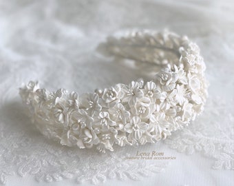 ANASTASIA bridal headpiece. Bridal floral crown. Floral headband. Wedding headpiece.