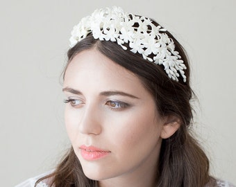 SERENITY Orange blossoms bridal headpiece. Wedding headpiece. Blossoms crown. Floral crown. Bridal crown.