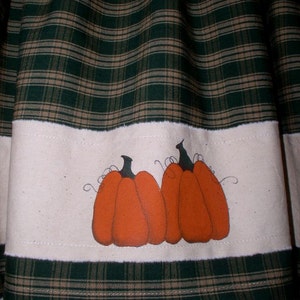 Hand Painted Primitive Pumpkin Homespun Valance Tiers Runner Fall Decor Thanksgiving Harvest Green Navy Black Cotton Homespun Fabric image 3